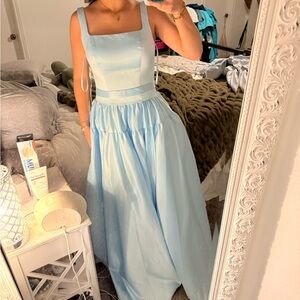 Chic Sky Blue Sleeveless Gown